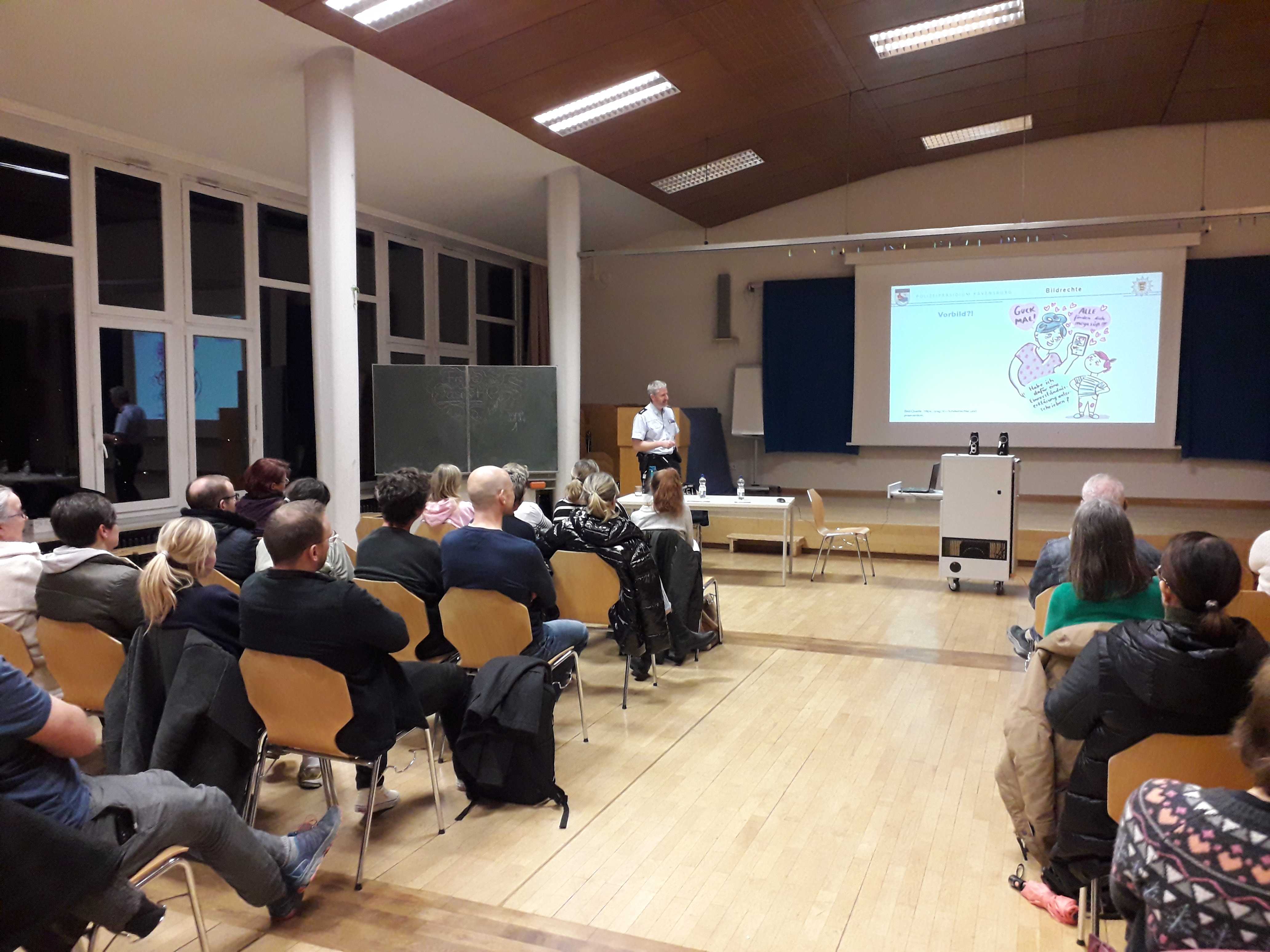 Gemeinsamer Medienpräventionsabend der BHS und LLS