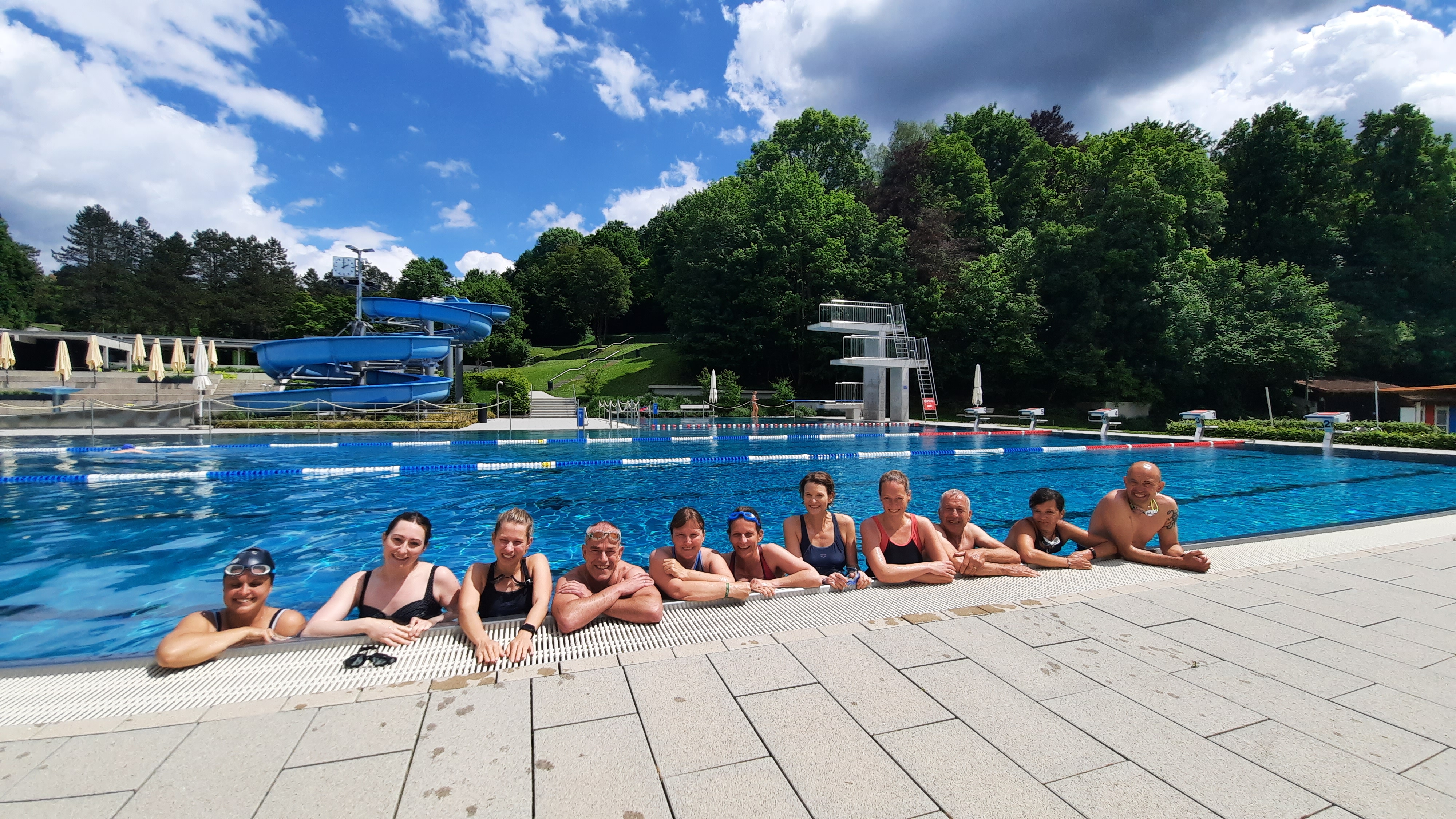 11 Rettungsschwimmer an der BHS